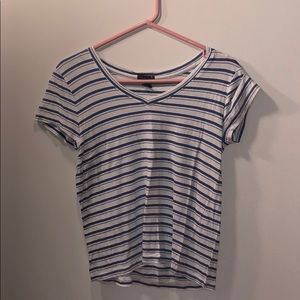 white and blue striped tshirt